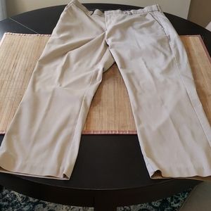 Roundtree and Yorke khaki pants